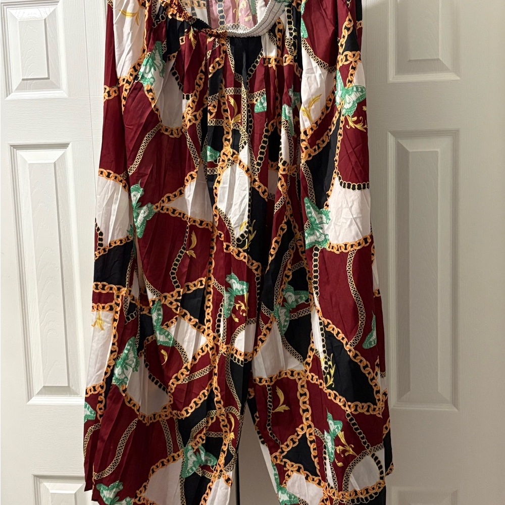 Elegant Chain Print Wide Leg Jumpsuit - Burgundy and Black